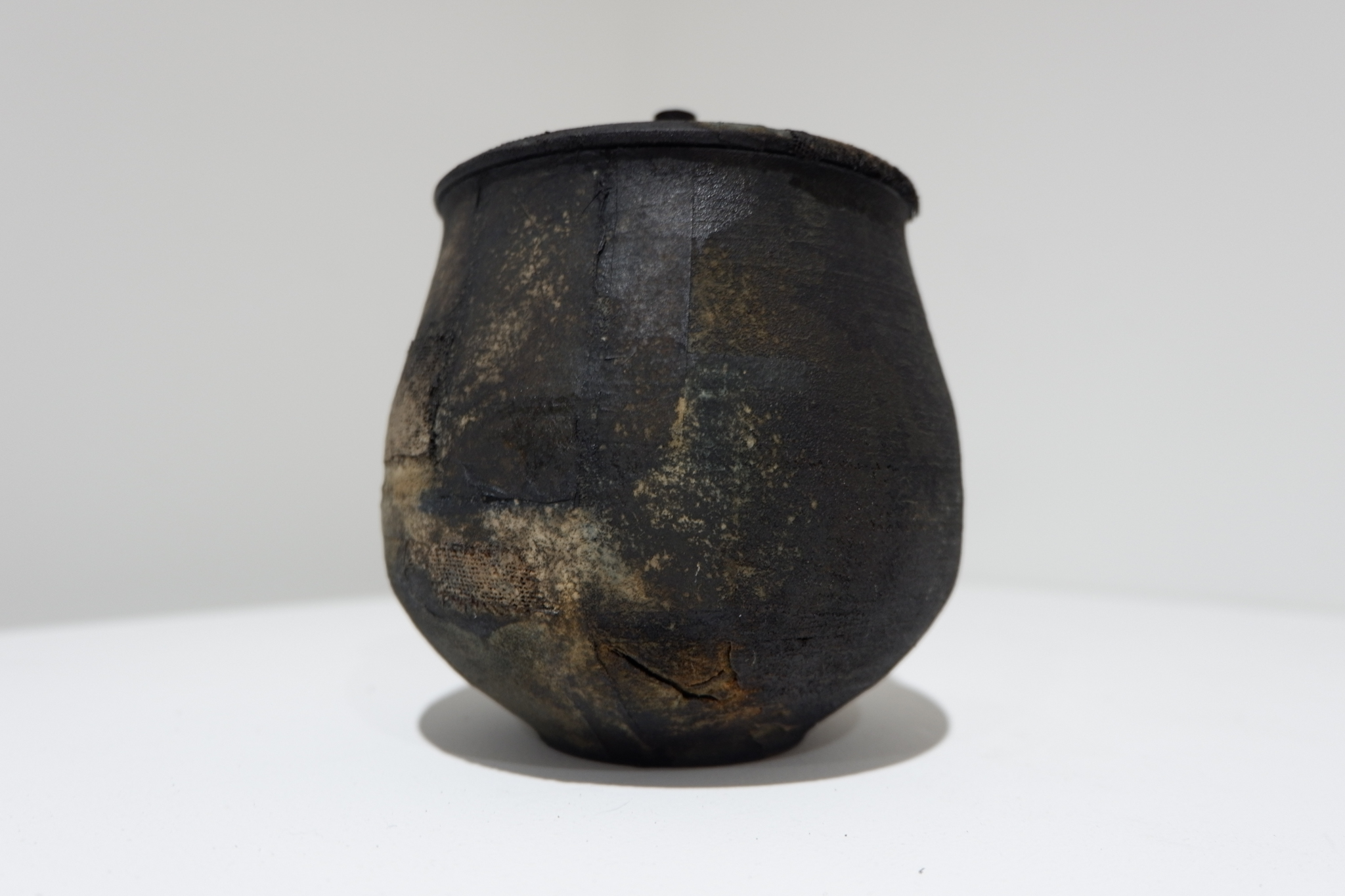 督田昌巳 蓋壺 – Goyo Gallery