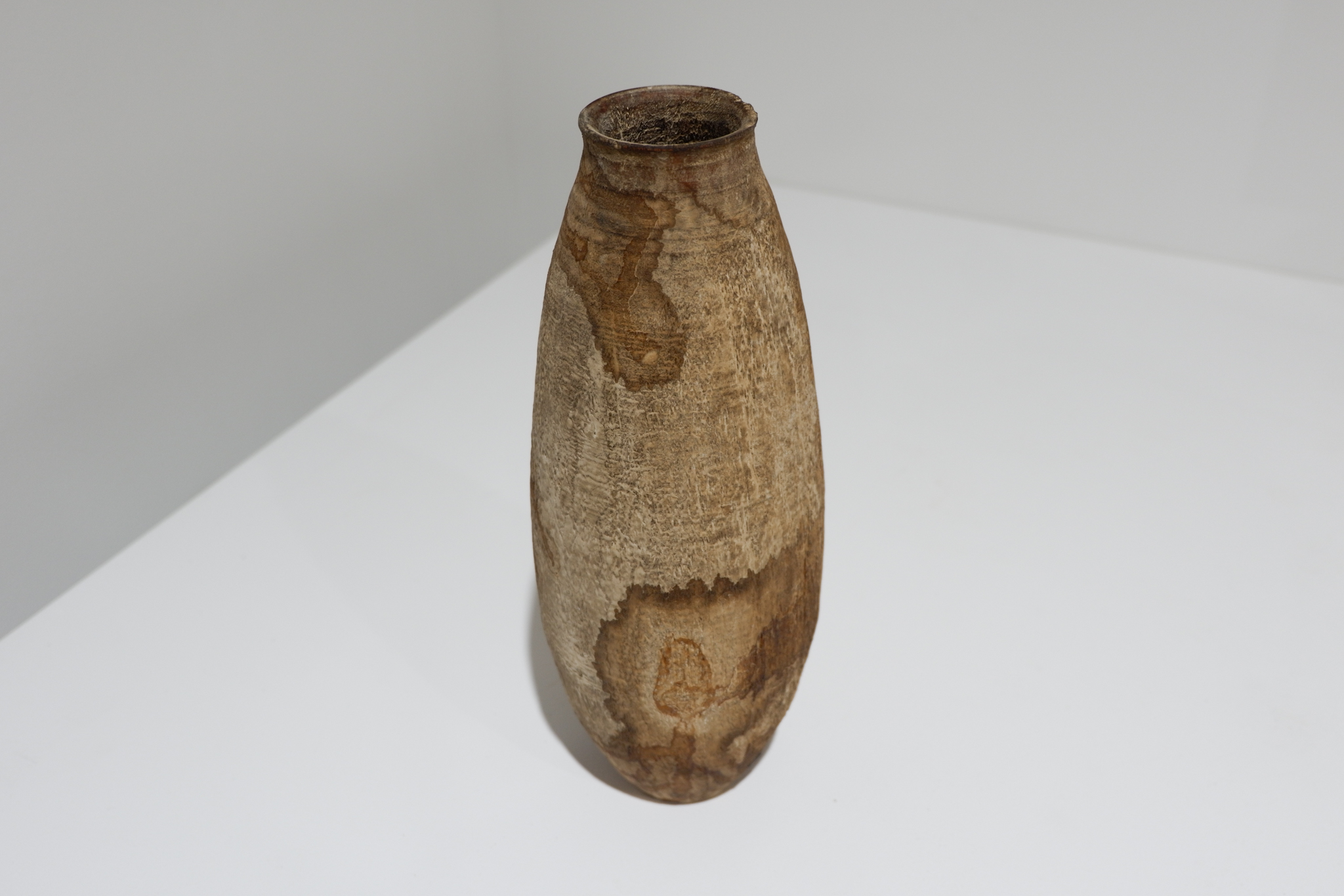 督田昌巳 花器 – Goyo Gallery